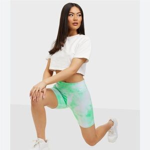 NWT Nike Women's Icon Clash 7inch Training Shorts